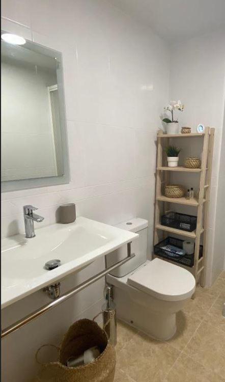 Centrico Apartamento Con Todo A Estrenar En La Playa Santa Pola Buitenkant foto